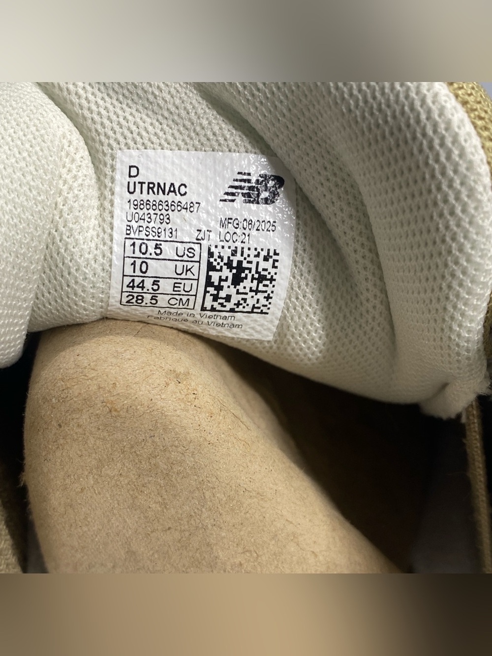 New Balance Fresh Foam Trainer UTRNAC Beige Pink Mens 10.5 Running - Picture 2 of 11